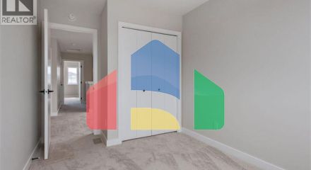 Residential - Single Family Home - Calgary, Canada - Canada