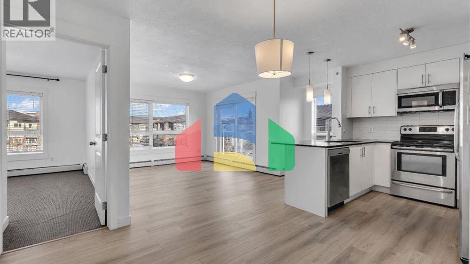 Residential - Single Family Home - Calgary, Canada - Canada