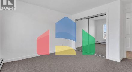 Residential - Single Family Home - Calgary, Canada - Canada