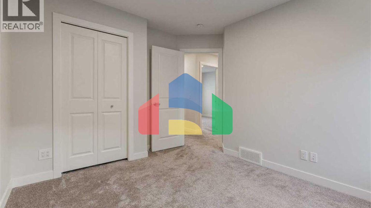 Residential - Single Family Home - Calgary, Canada - Canada