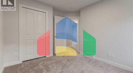 Residential - Single Family Home - Calgary, Canada - Canada