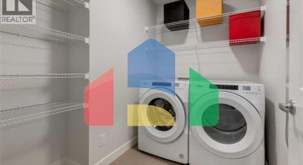 Residential - Single Family Home - Calgary, Canada - Canada