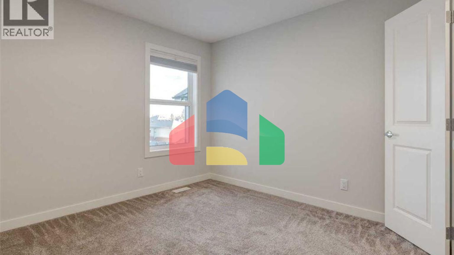 Residential - Single Family Home - Calgary, Canada - Canada