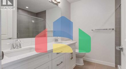 Residential - Single Family Home - Calgary, Canada - Canada