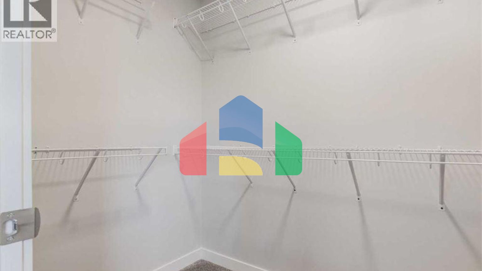 Residential - Single Family Home - Calgary, Canada - Canada