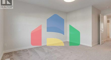 Residential - Single Family Home - Calgary, Canada - Canada