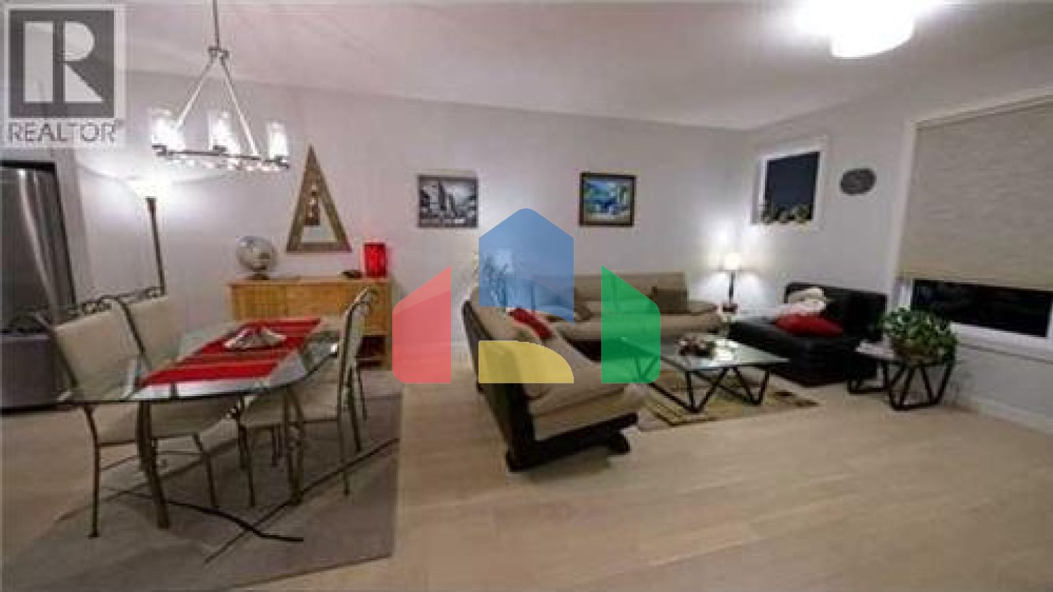 Residential - Single Family Home - Calgary, Canada - Canada