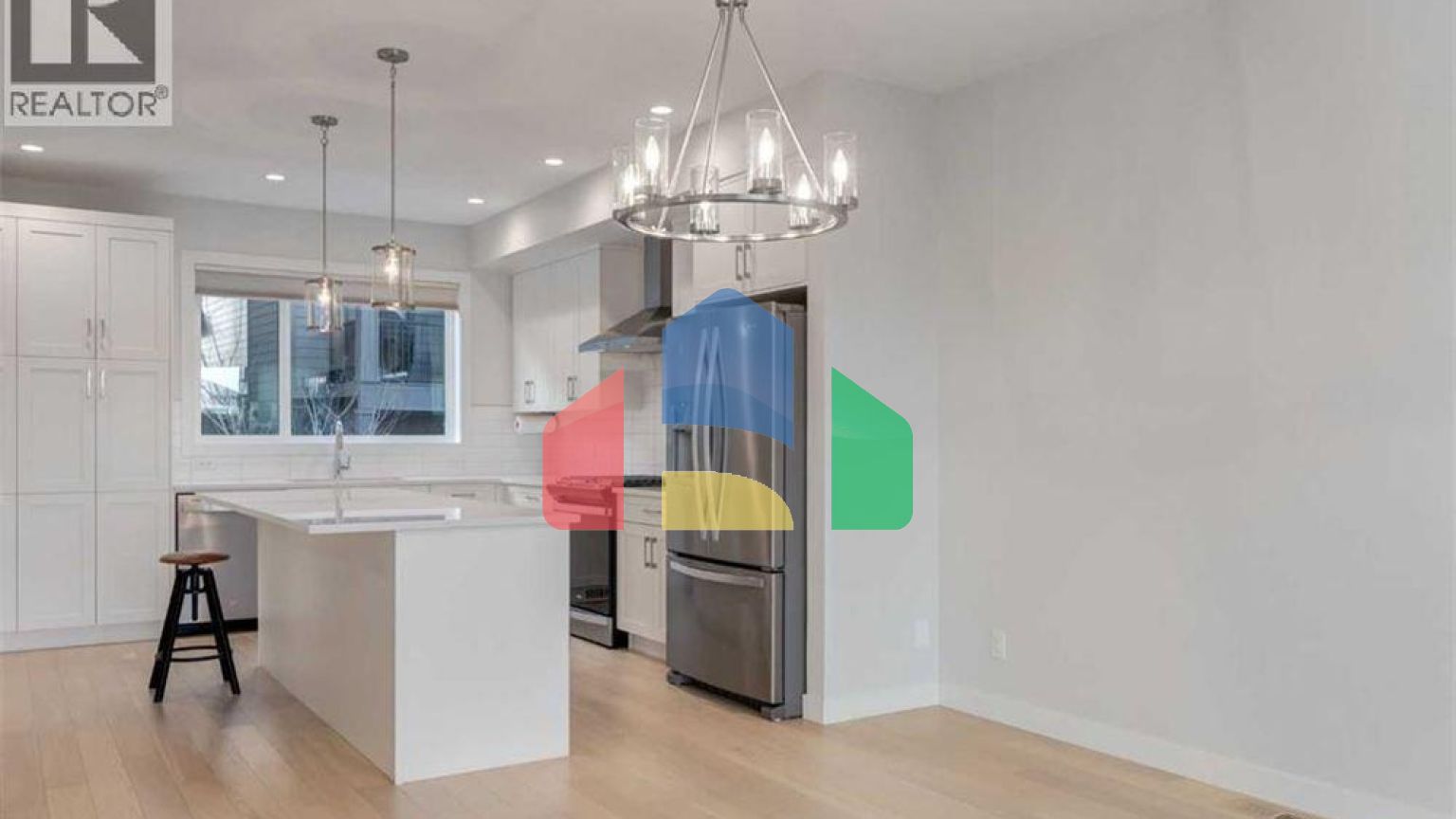 Residential - Single Family Home - Calgary, Canada - Canada