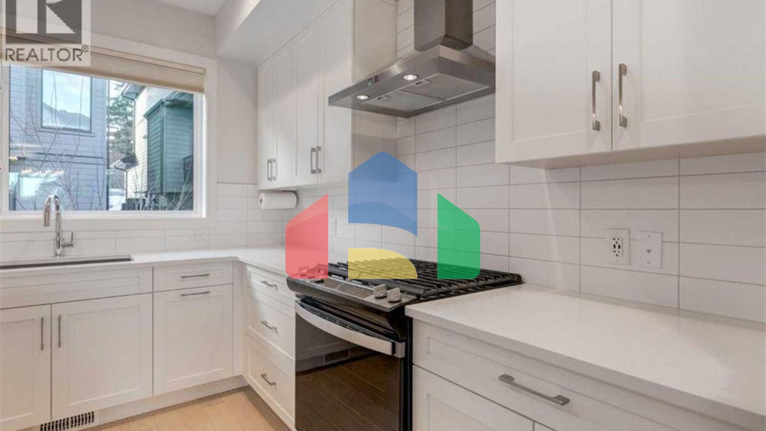 Residential - Single Family Home - Calgary, Canada - Canada