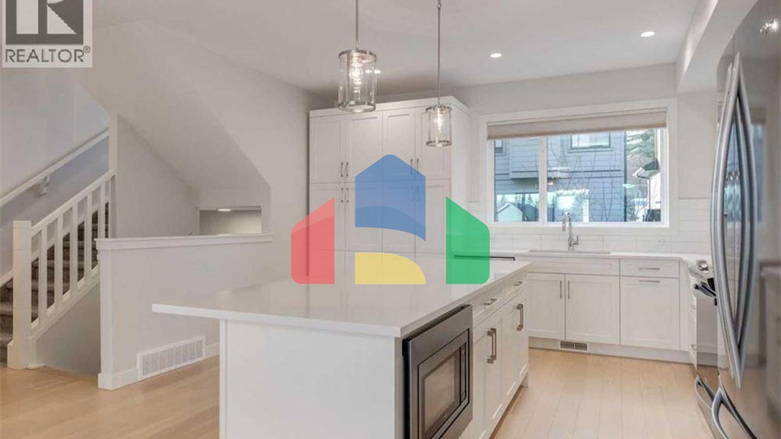 Residential - Single Family Home - Calgary, Canada - Canada