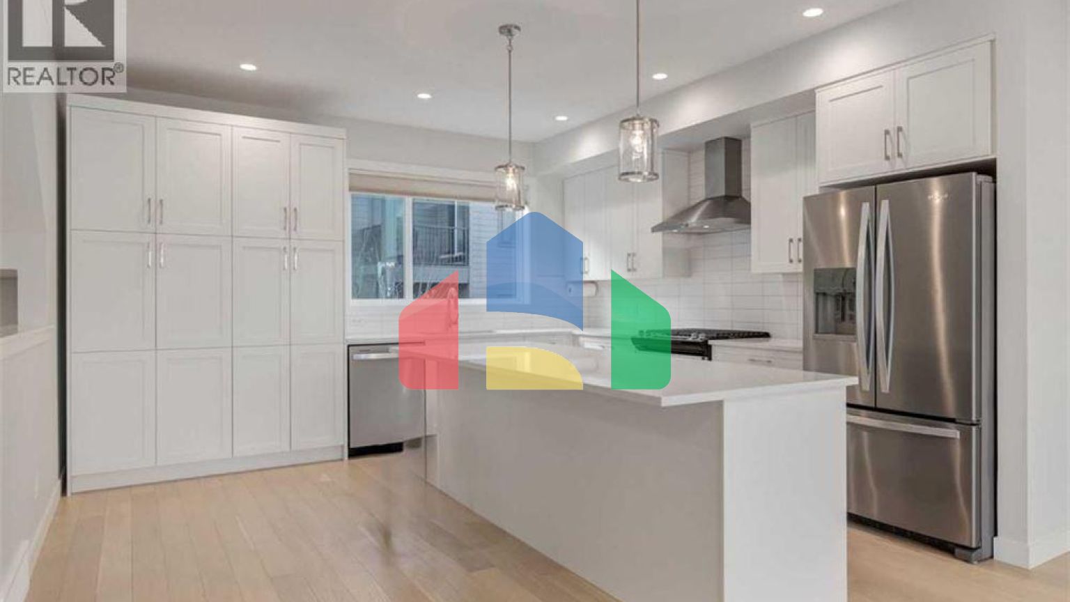 Residential - Single Family Home - Calgary, Canada - Canada