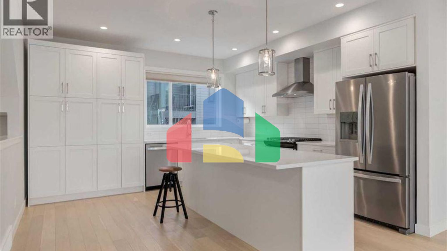 Residential - Single Family Home - Calgary, Canada - Canada