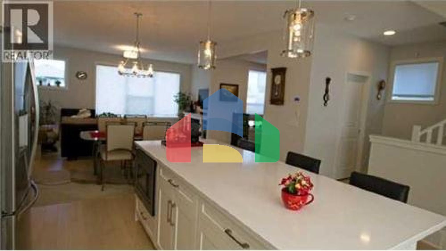 Residential - Single Family Home - Calgary, Canada - Canada