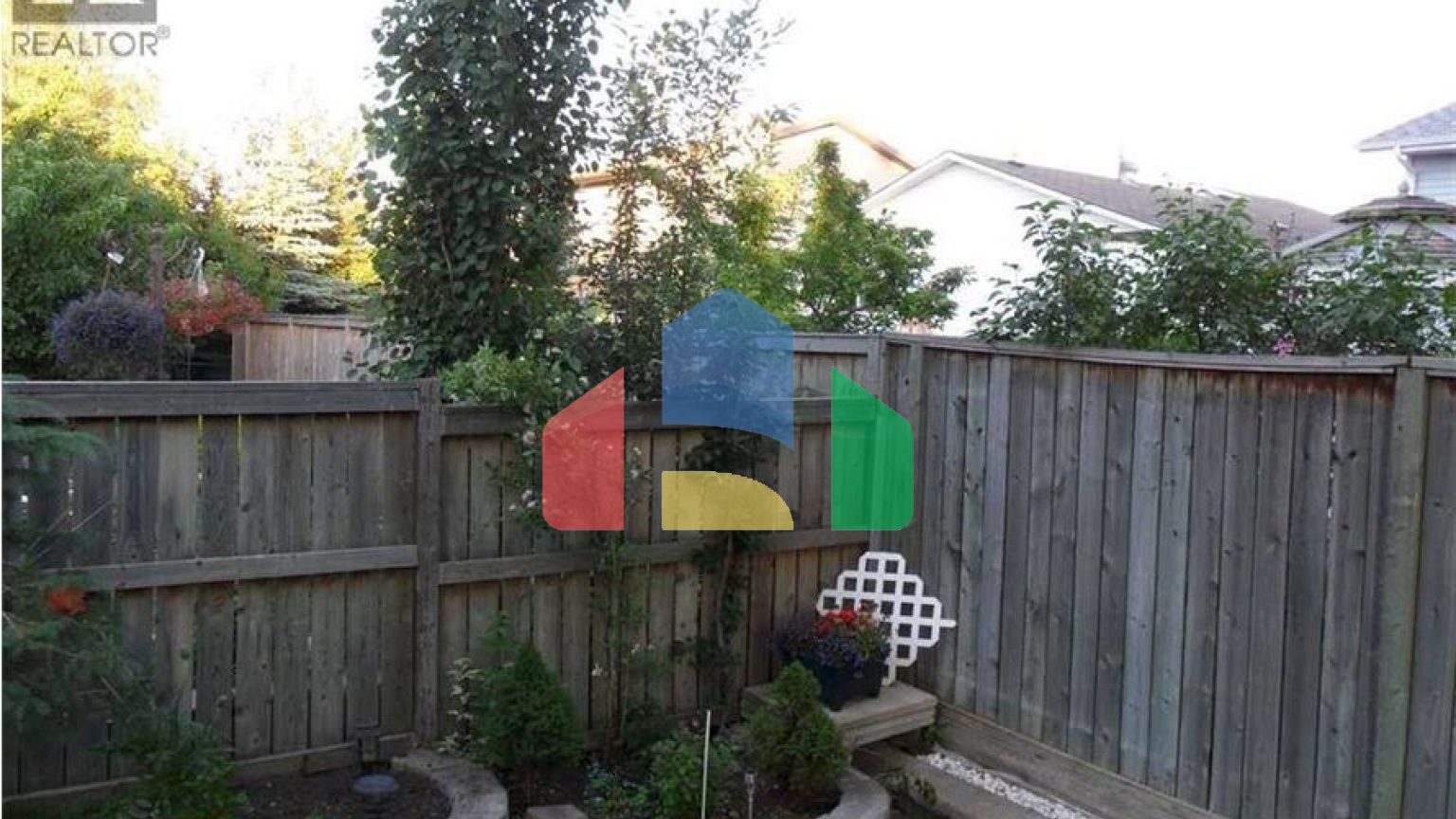 Residential - Single Family Home - Calgary, Canada - Canada