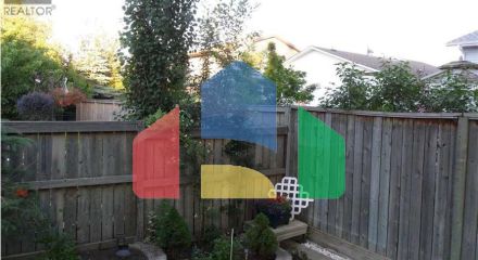 Residential - Single Family Home - Calgary, Canada - Canada