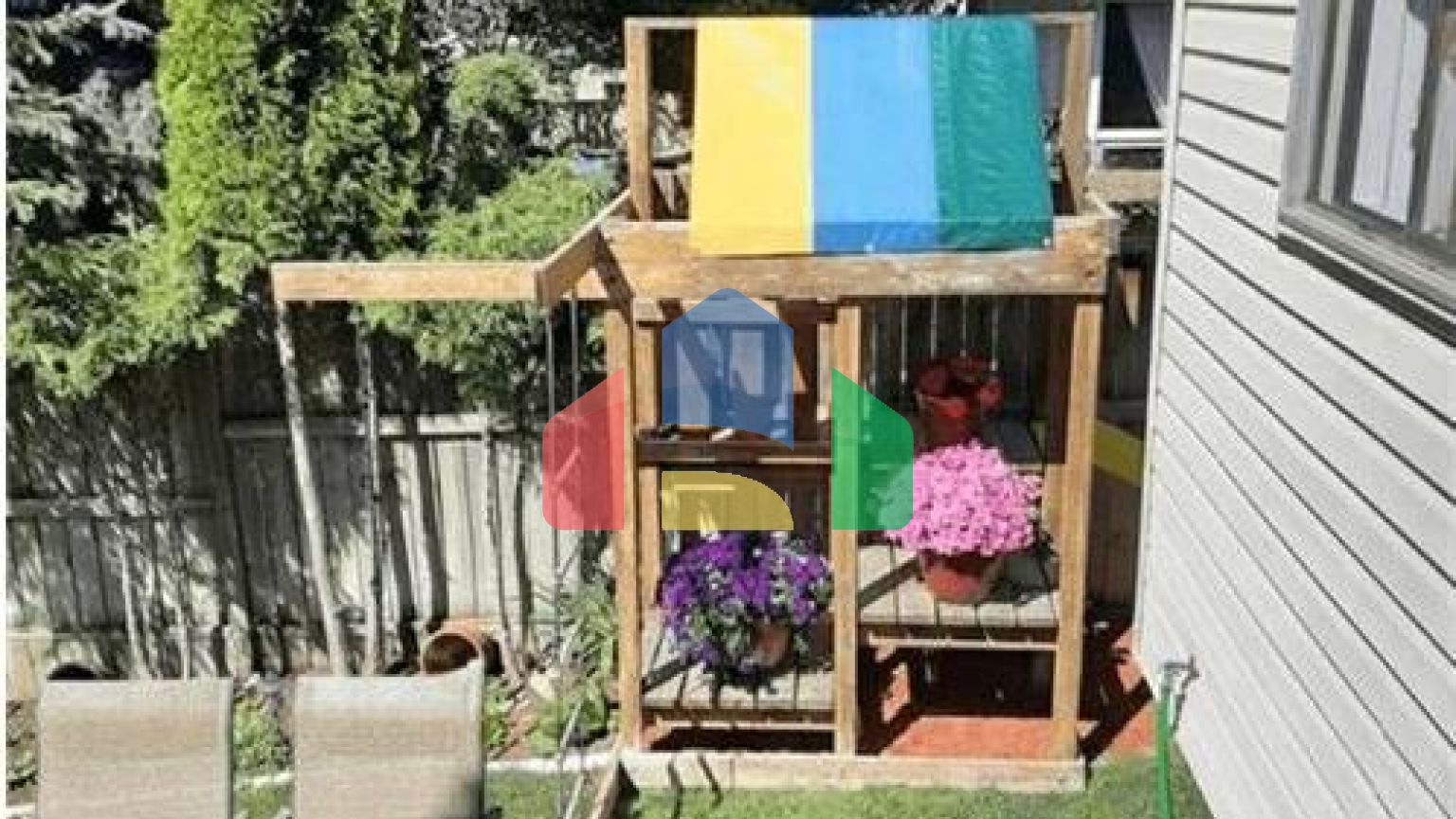 Residential - Single Family Home - Calgary, Canada - Canada