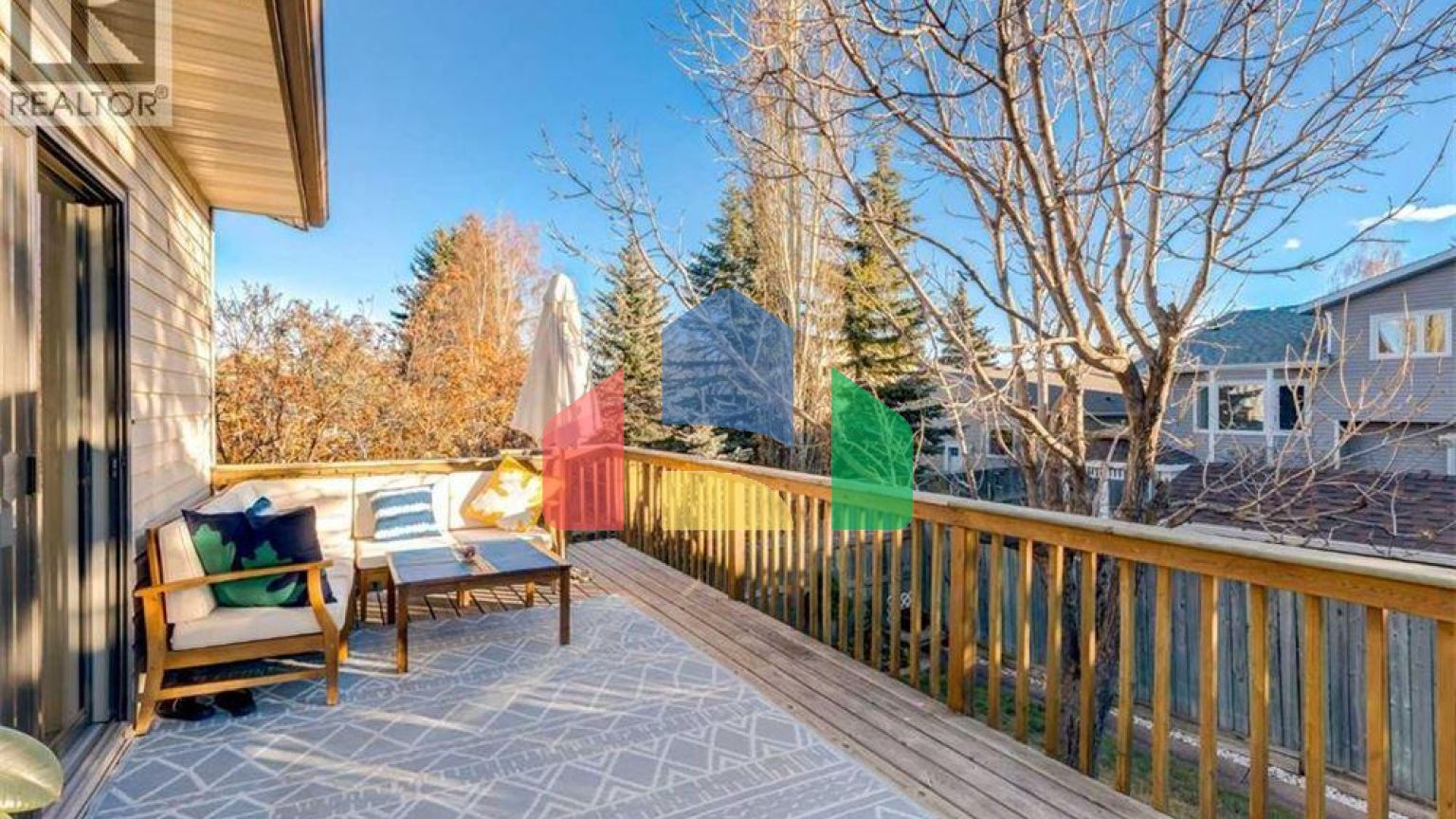 Residential - Single Family Home - Calgary, Canada - Canada