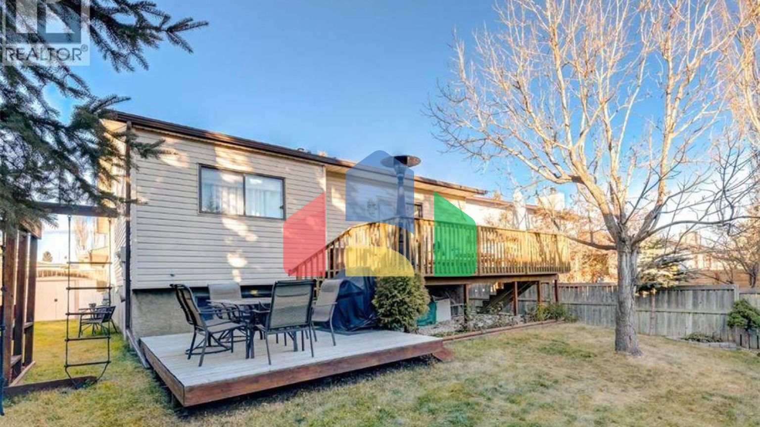 Residential - Single Family Home - Calgary, Canada - Canada