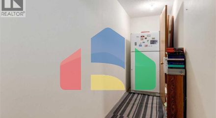 Residential - Single Family Home - Calgary, Canada - Canada