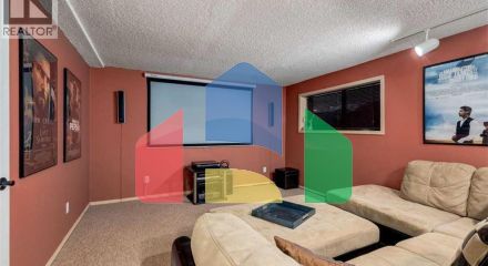 Residential - Single Family Home - Calgary, Canada - Canada