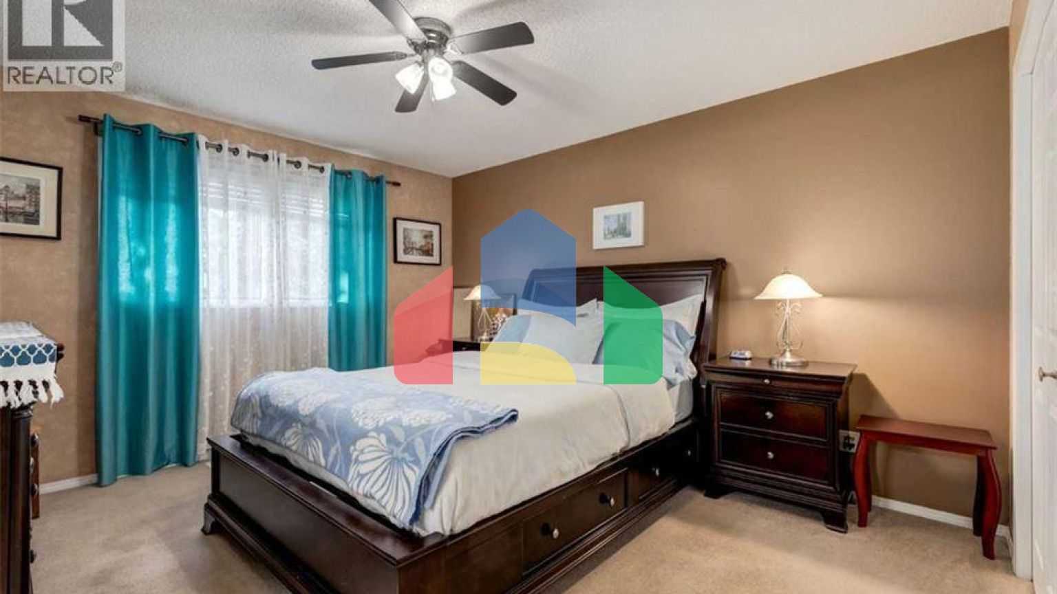 Residential - Single Family Home - Calgary, Canada - Canada