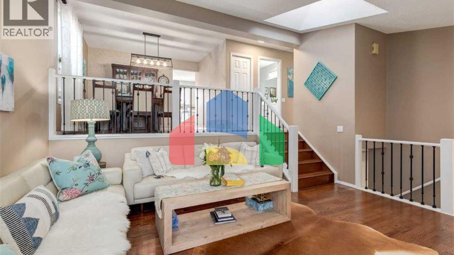 Residential - Single Family Home - Calgary, Canada - Canada