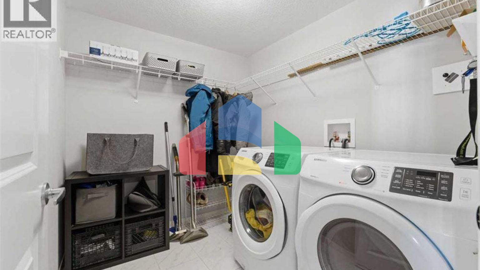 Residential - Condo/Apartment - Calgary, Canada - Canada