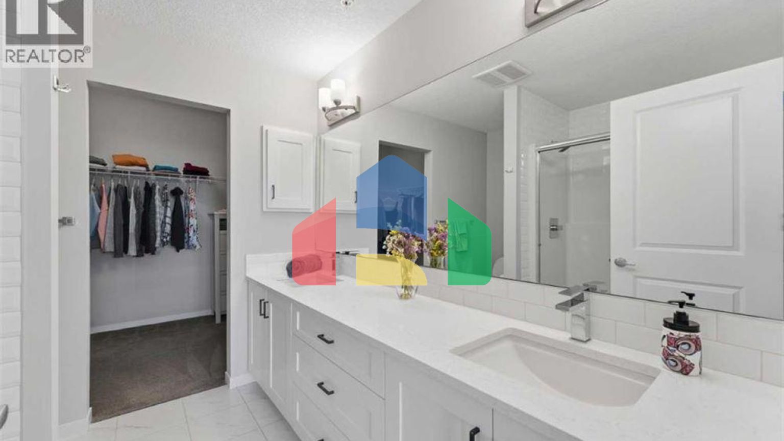 Residential - Condo/Apartment - Calgary, Canada - Canada