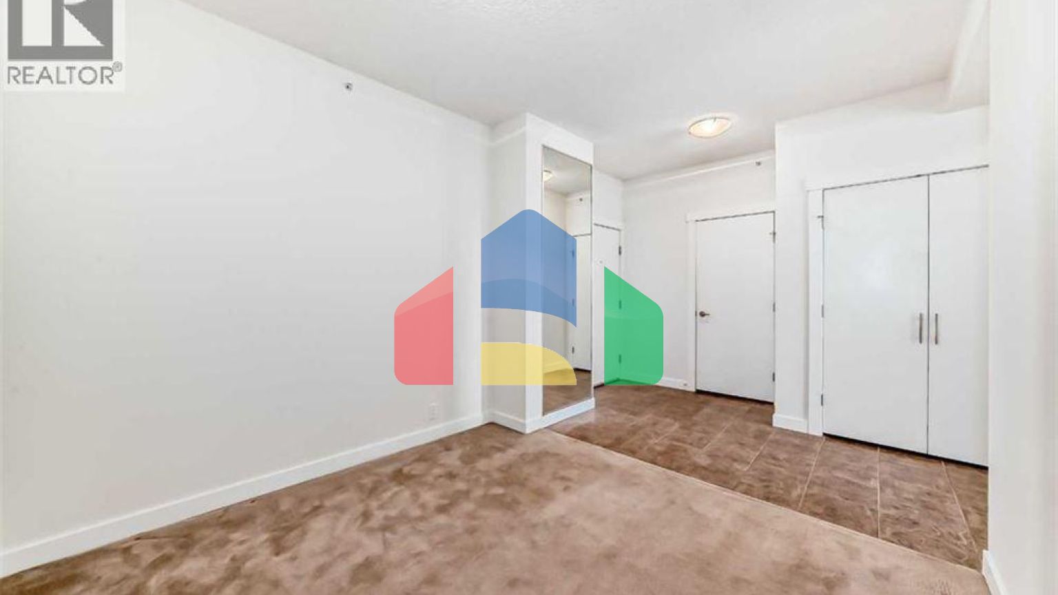 Residential - Single Family Home - Calgary, Canada - Canada