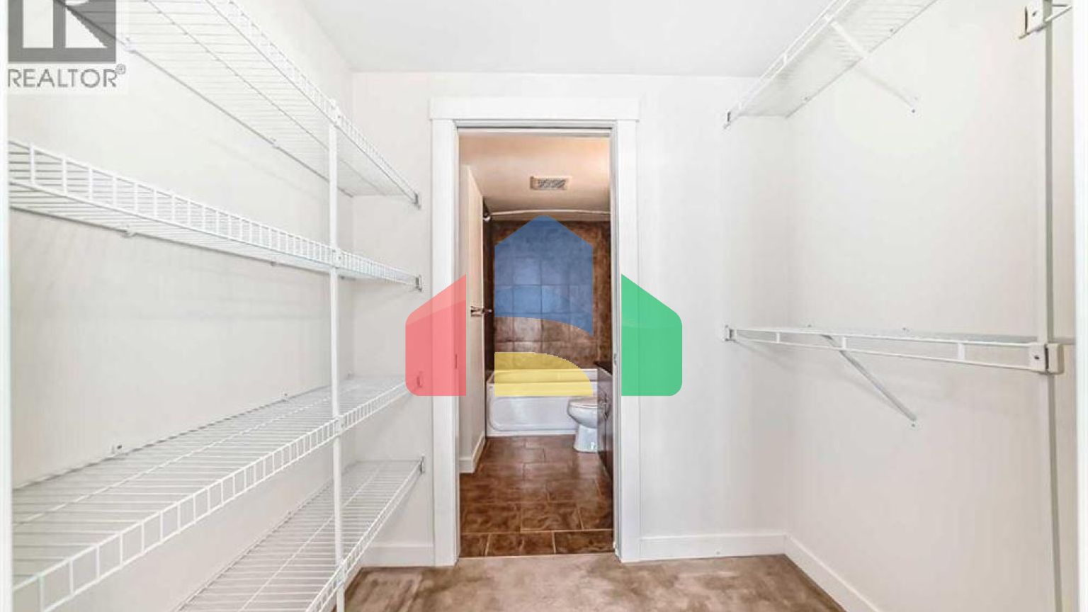 Residential - Single Family Home - Calgary, Canada - Canada