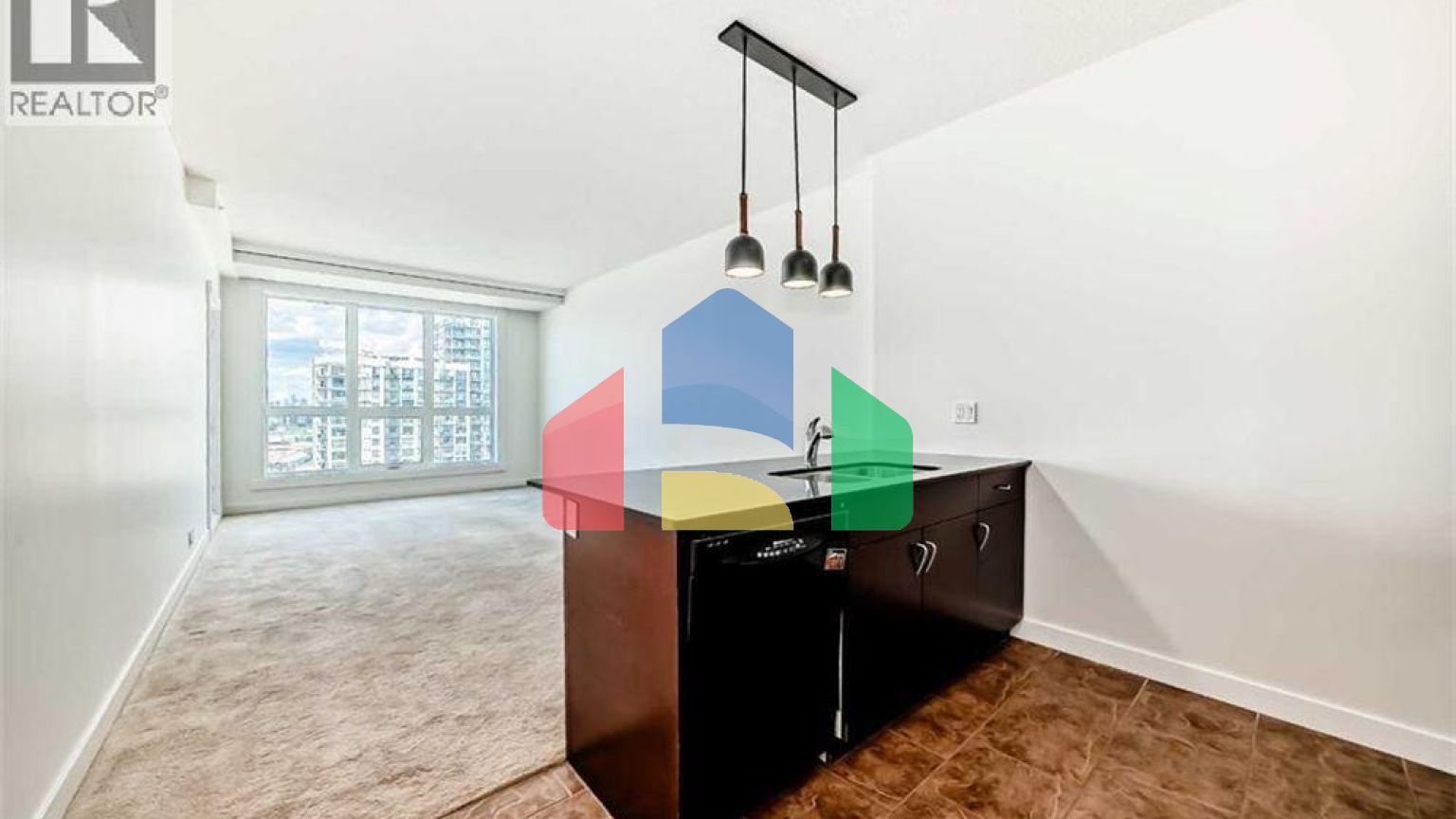 Residential - Single Family Home - Calgary, Canada - Canada