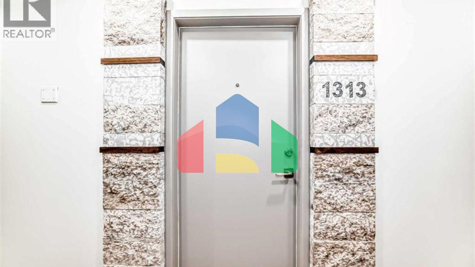 Residential - Single Family Home - Calgary, Canada - Canada