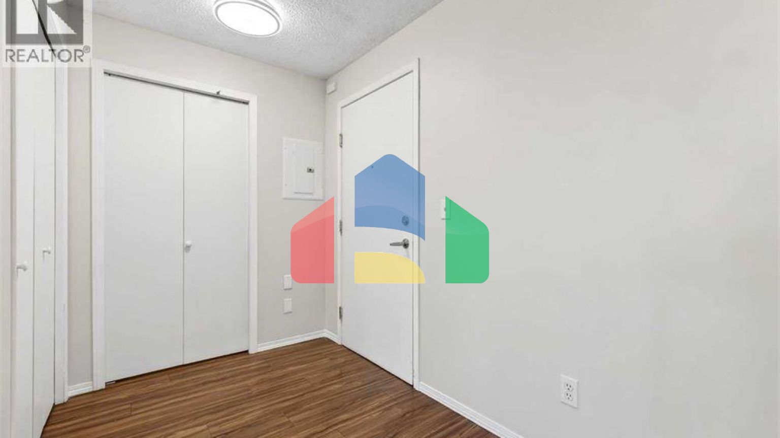 Residential - Condo/Apartment - Calgary, Canada - Canada