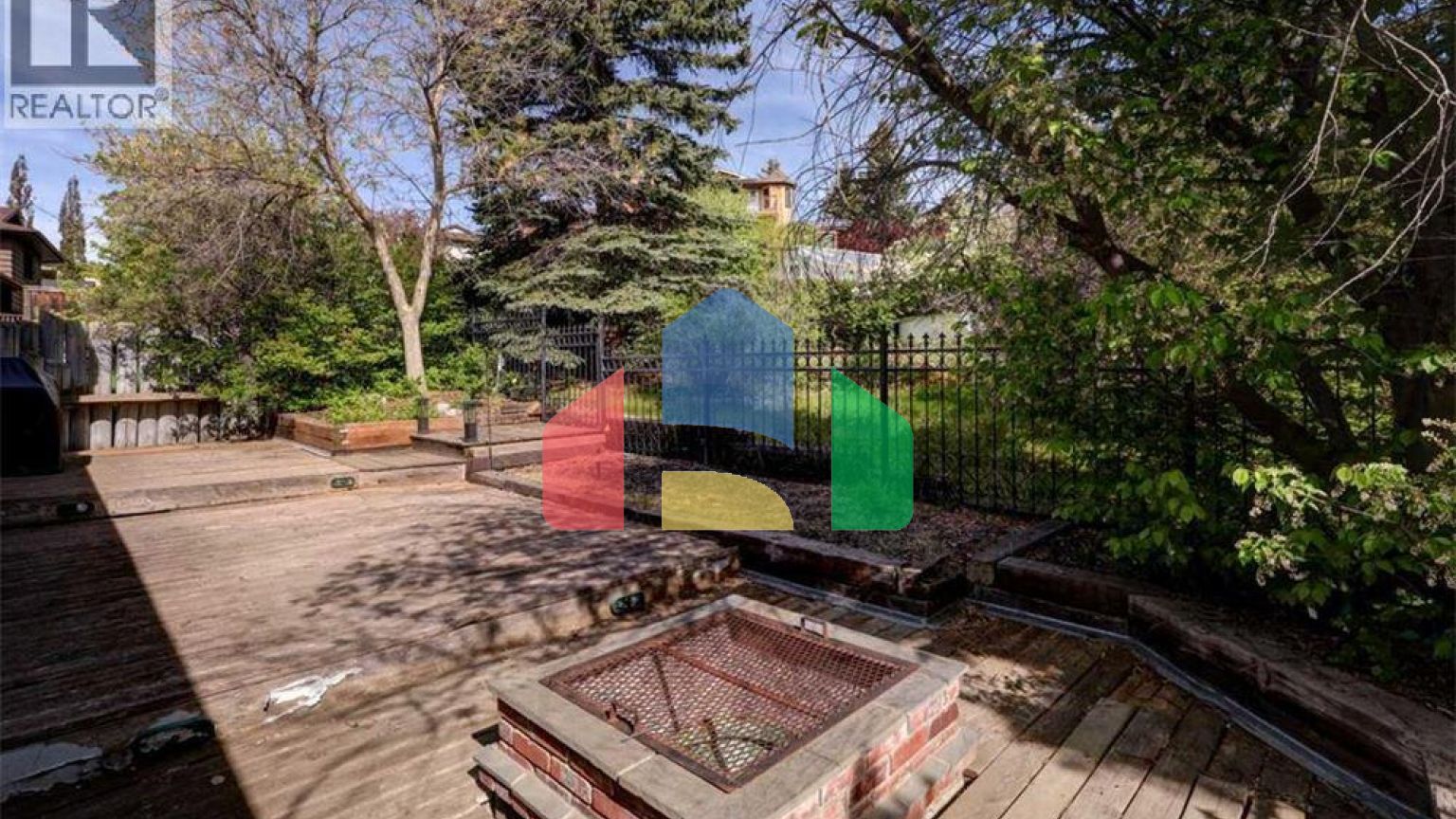 Residential - Single Family Home - Calgary, Canada - Canada