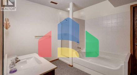 Residential - Single Family Home - Calgary, Canada - Canada