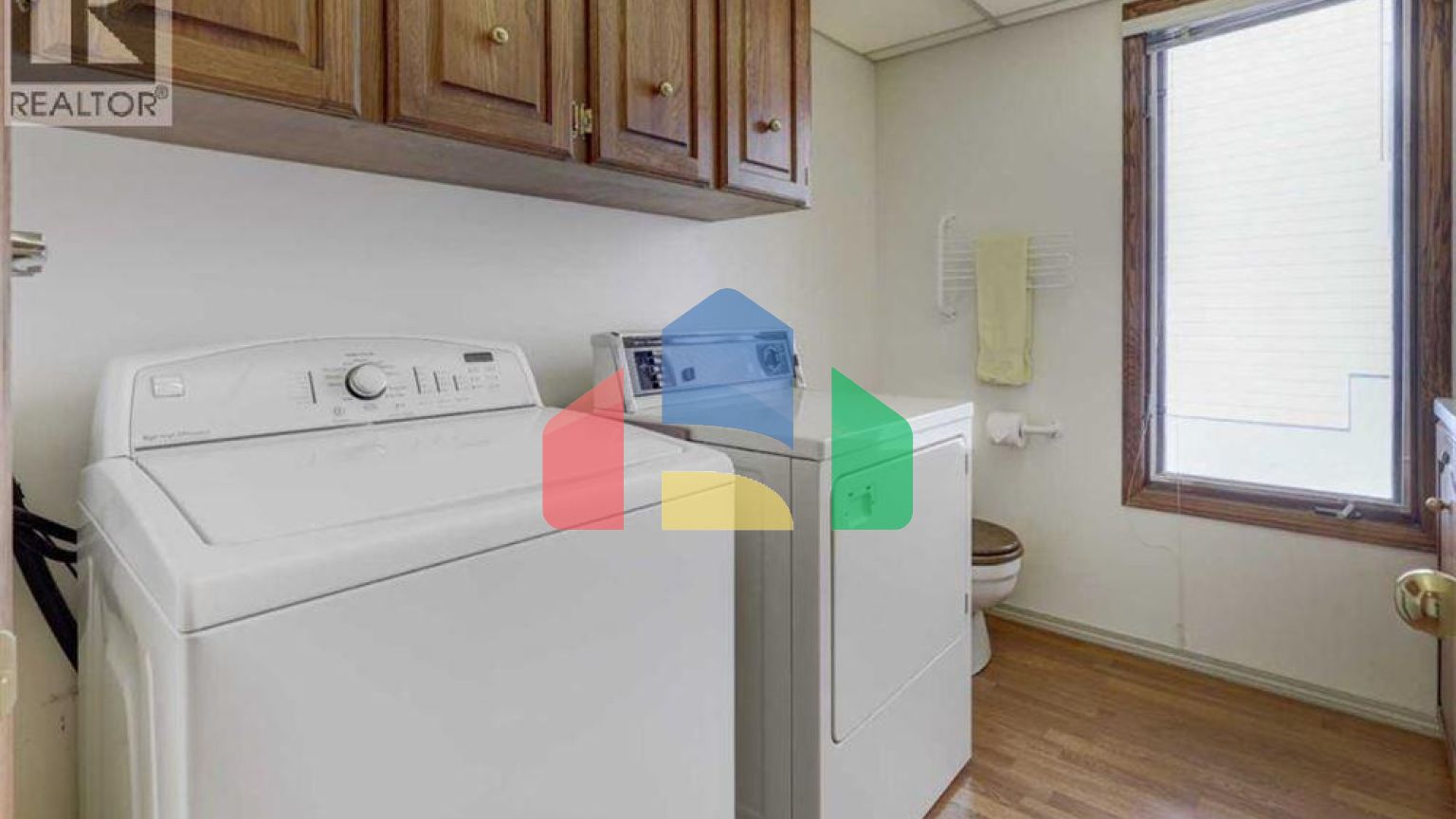 Residential - Single Family Home - Calgary, Canada - Canada