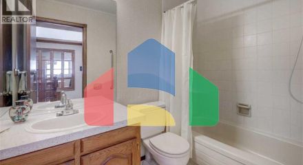 Residential - Single Family Home - Calgary, Canada - Canada