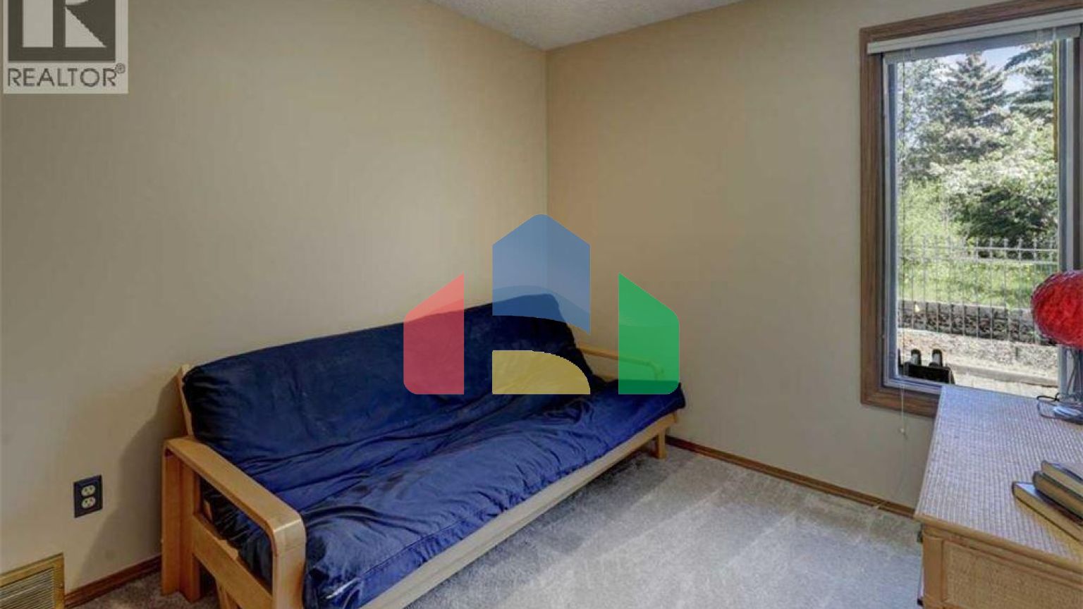 Residential - Single Family Home - Calgary, Canada - Canada