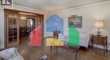 Residential - Single Family Home - Calgary, Canada - Canada