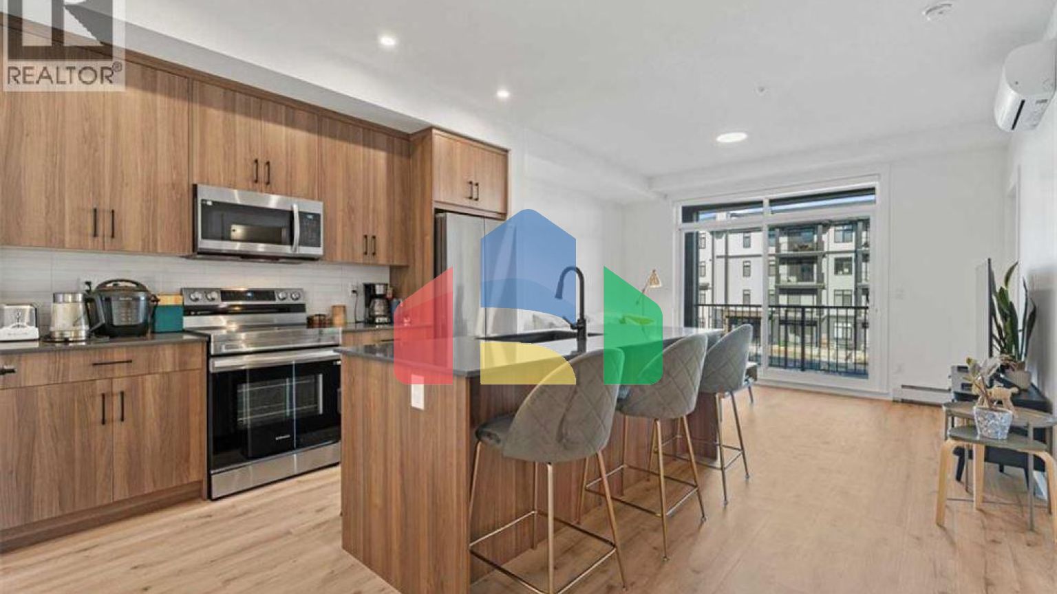 Residential - Condo/Apartment - Calgary, Canada - Canada