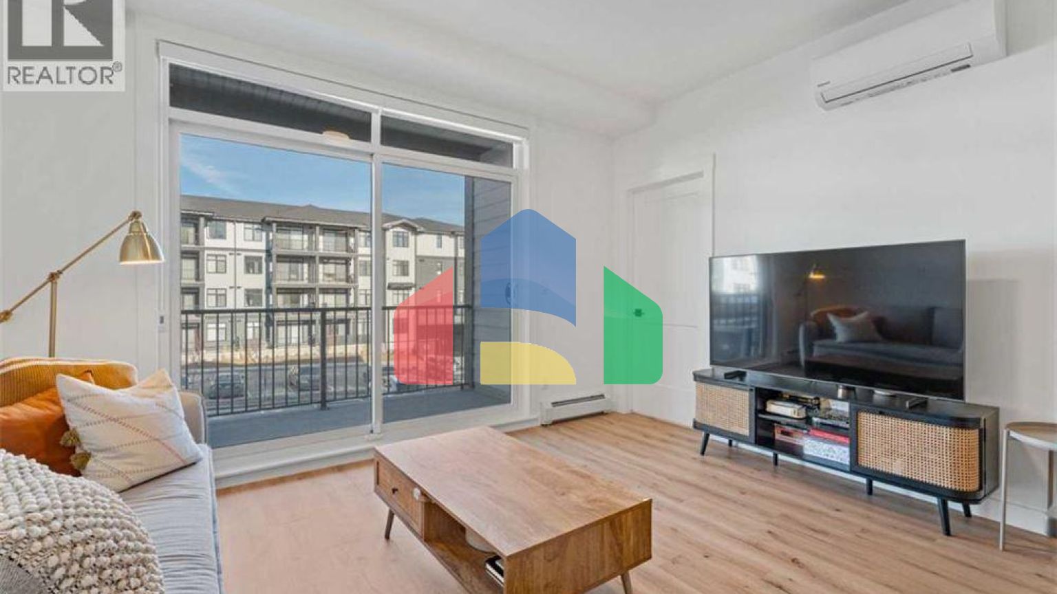 Residential - Condo/Apartment - Calgary, Canada - Canada