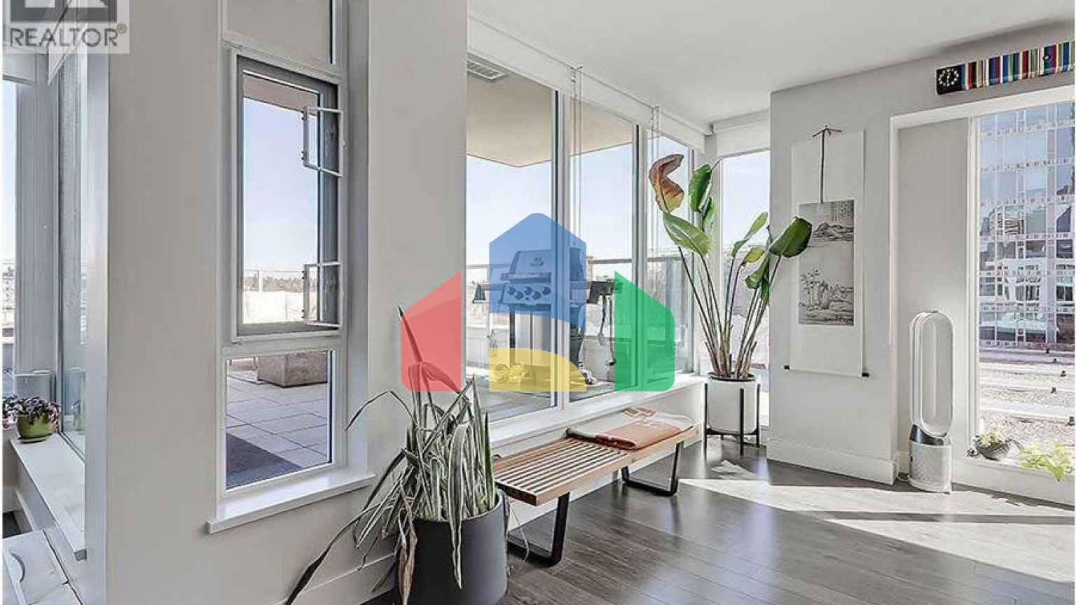 Residential - Single Family Home - Calgary, Canada - Canada