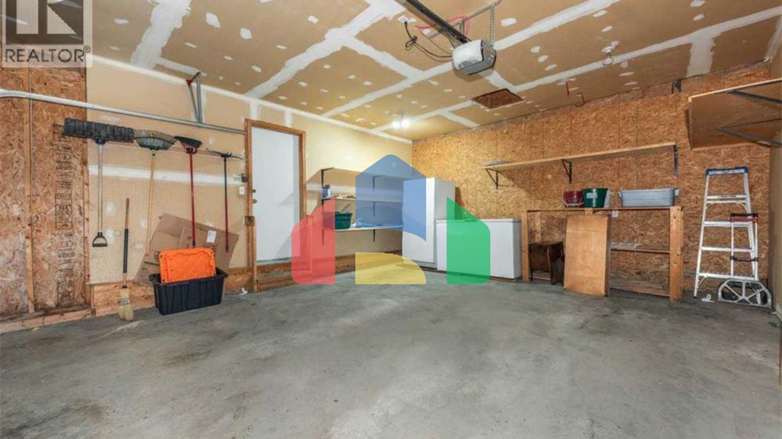 Residential - Single Family Home - Calgary, Canada - Canada