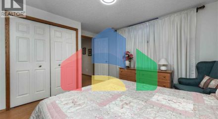 Residential - Single Family Home - Calgary, Canada - Canada