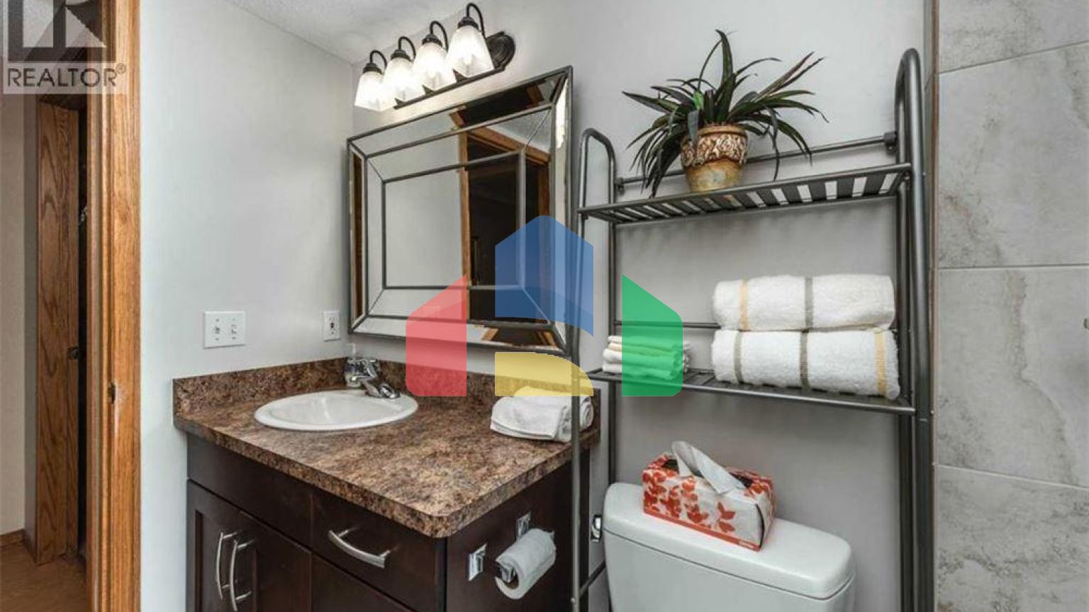 Residential - Single Family Home - Calgary, Canada - Canada