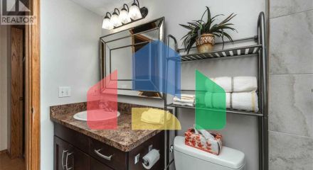 Residential - Single Family Home - Calgary, Canada - Canada