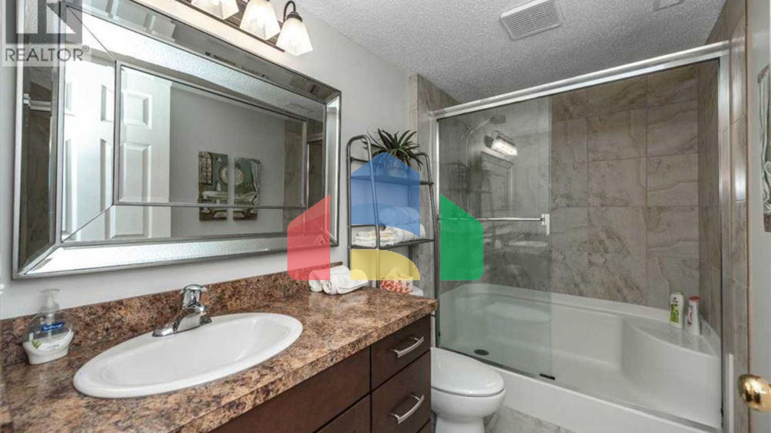 Residential - Single Family Home - Calgary, Canada - Canada