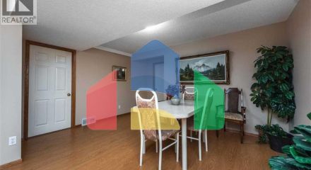 Residential - Single Family Home - Calgary, Canada - Canada