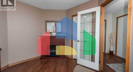 Residential - Single Family Home - Calgary, Canada - Canada