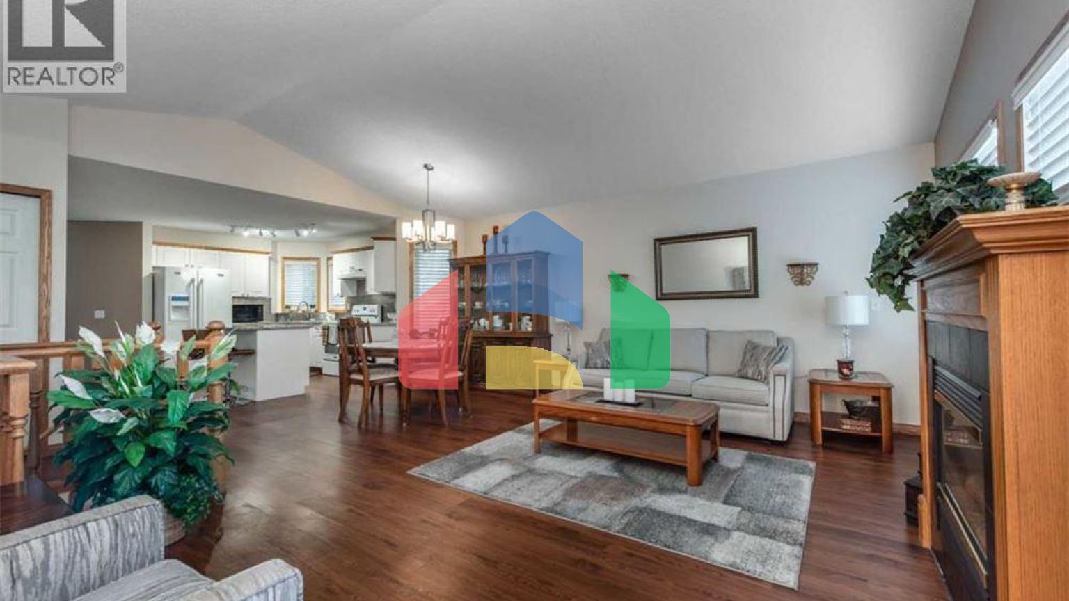 Residential - Single Family Home - Calgary, Canada - Canada